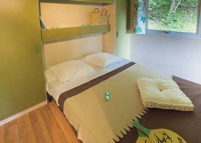 Campingplatz 5 Pers Avec Terrasse - Api-1-52-1125 *