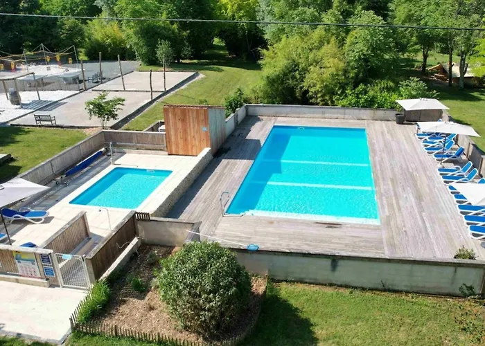 5 Pers Avec Terrasse - Api-1-52-1125 Vendoire